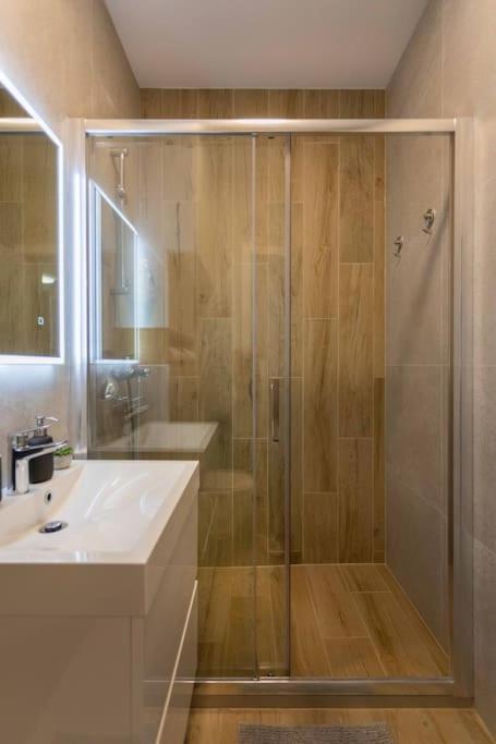 Ferienwohnung Flat4Us#Cozy#Freeparking#5People Zagreb Exterior foto