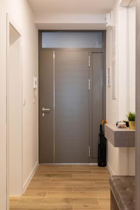 Ferienwohnung Flat4Us#Cozy#Freeparking#5People Zagreb Exterior foto